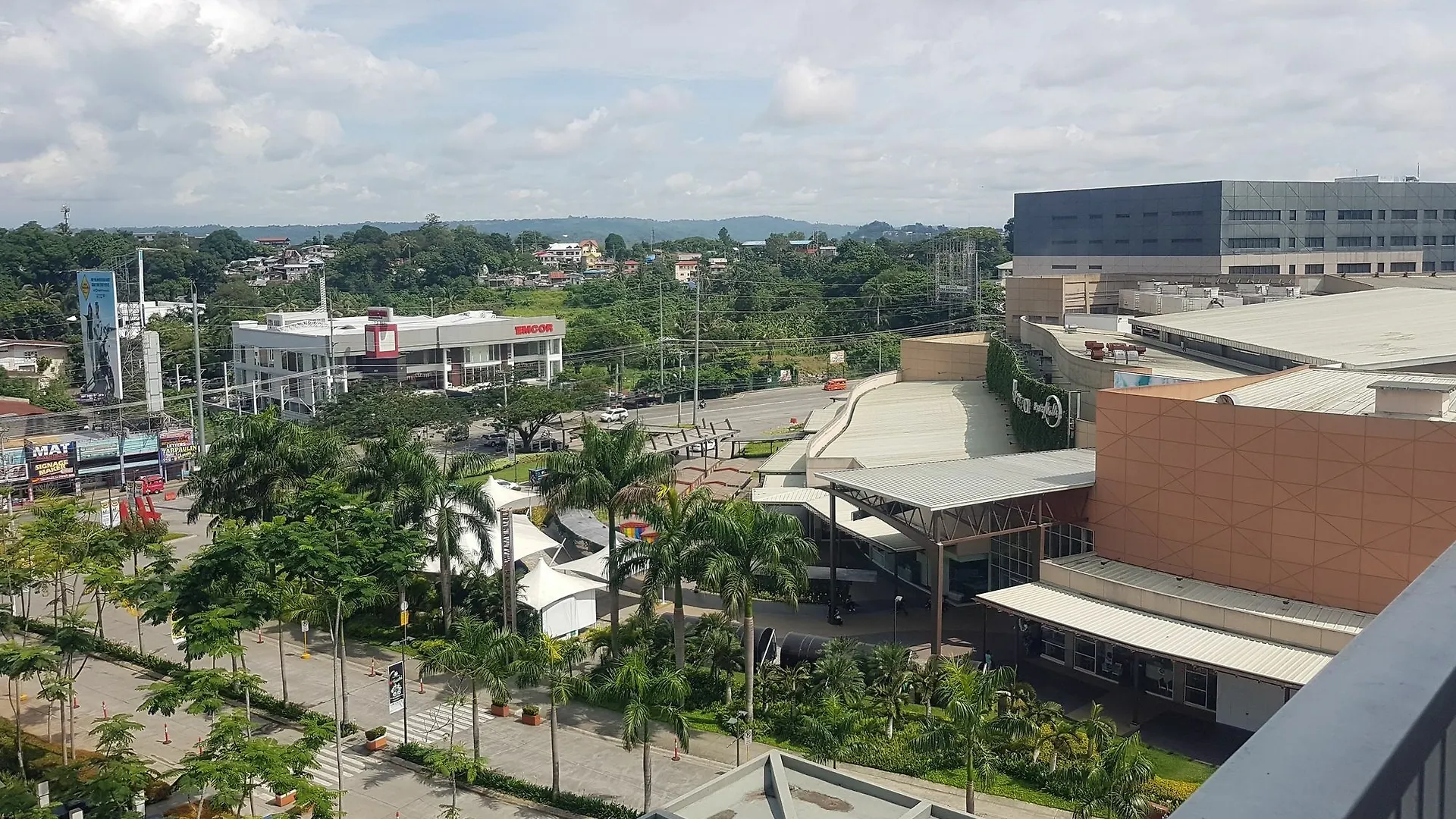 Abreeza Residences By Amgar Davao City 호텔